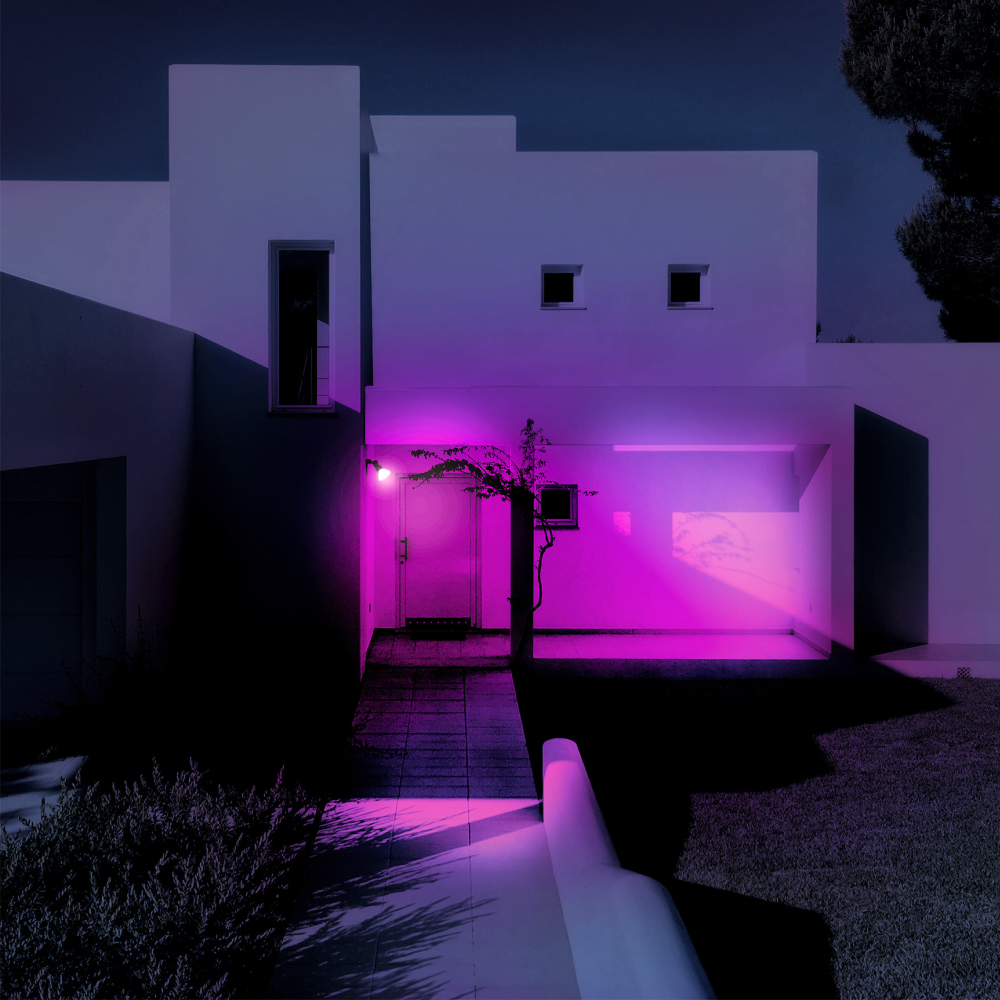 LIFX Outdoor SuperColor Flood Light - 1600 Lumens